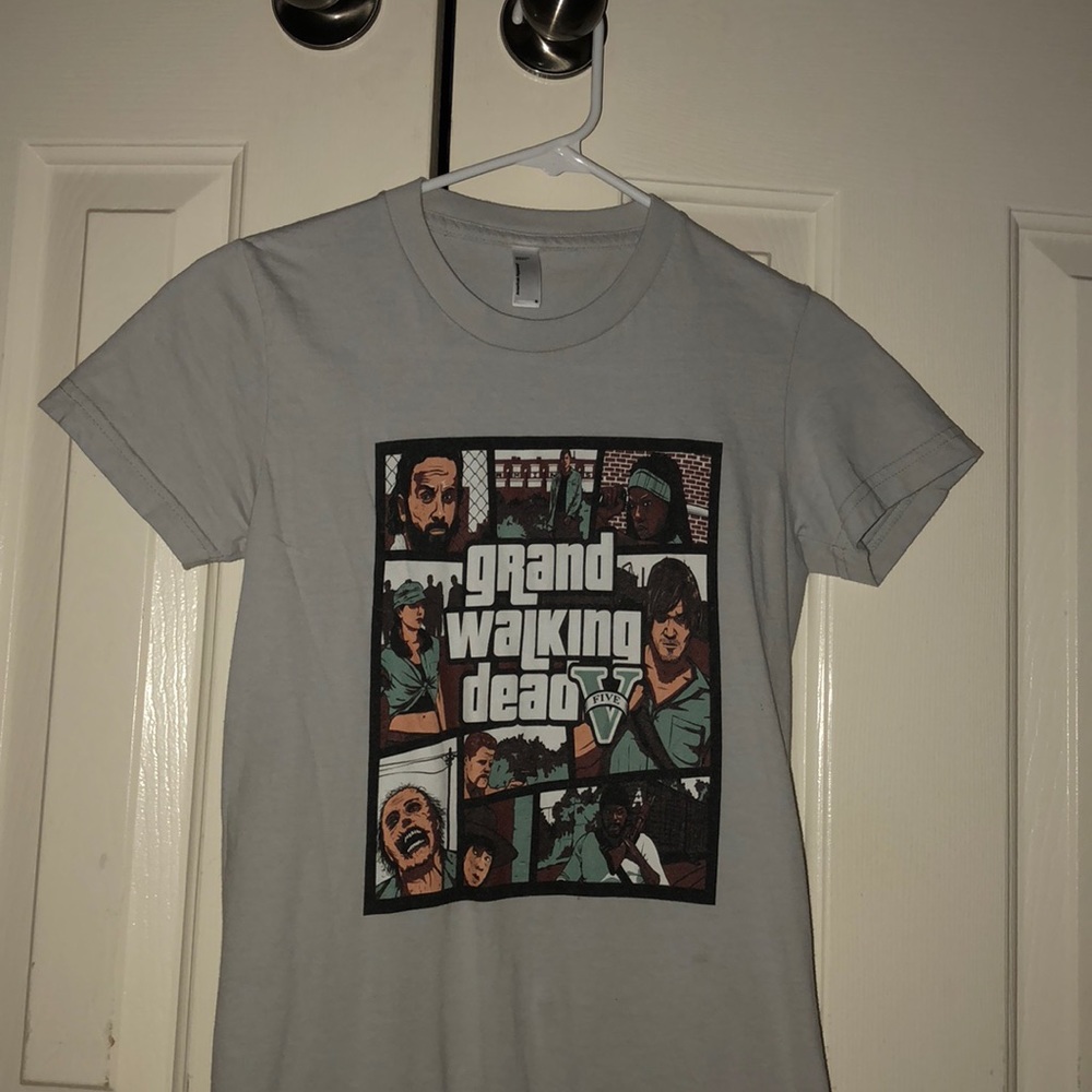 “GRAND WALKING DEAD FIVE” GRAPHIC TEE